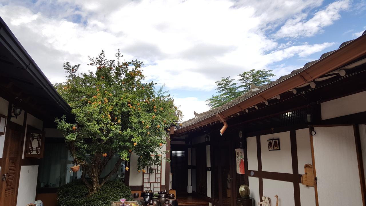 Inyeon Hanok Guesthouse Jeonju Exterior photo