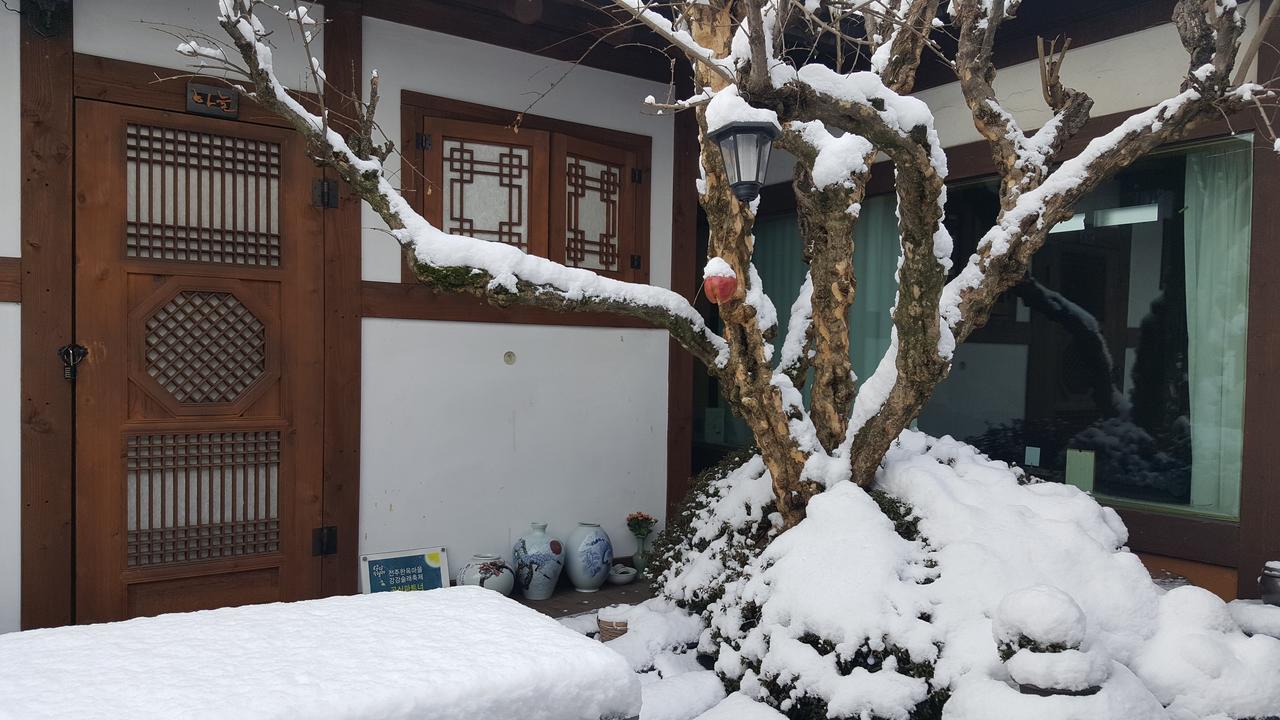 Inyeon Hanok Guesthouse Jeonju Exterior photo